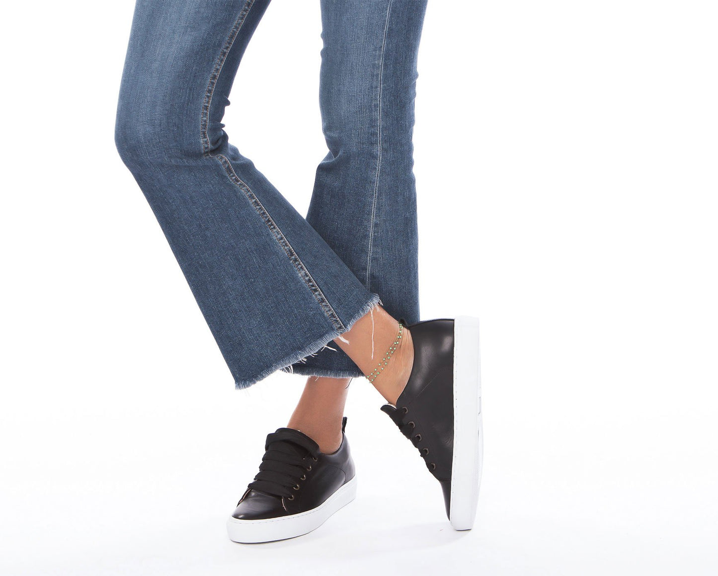 Flat Sneakers  - Canyon - Black